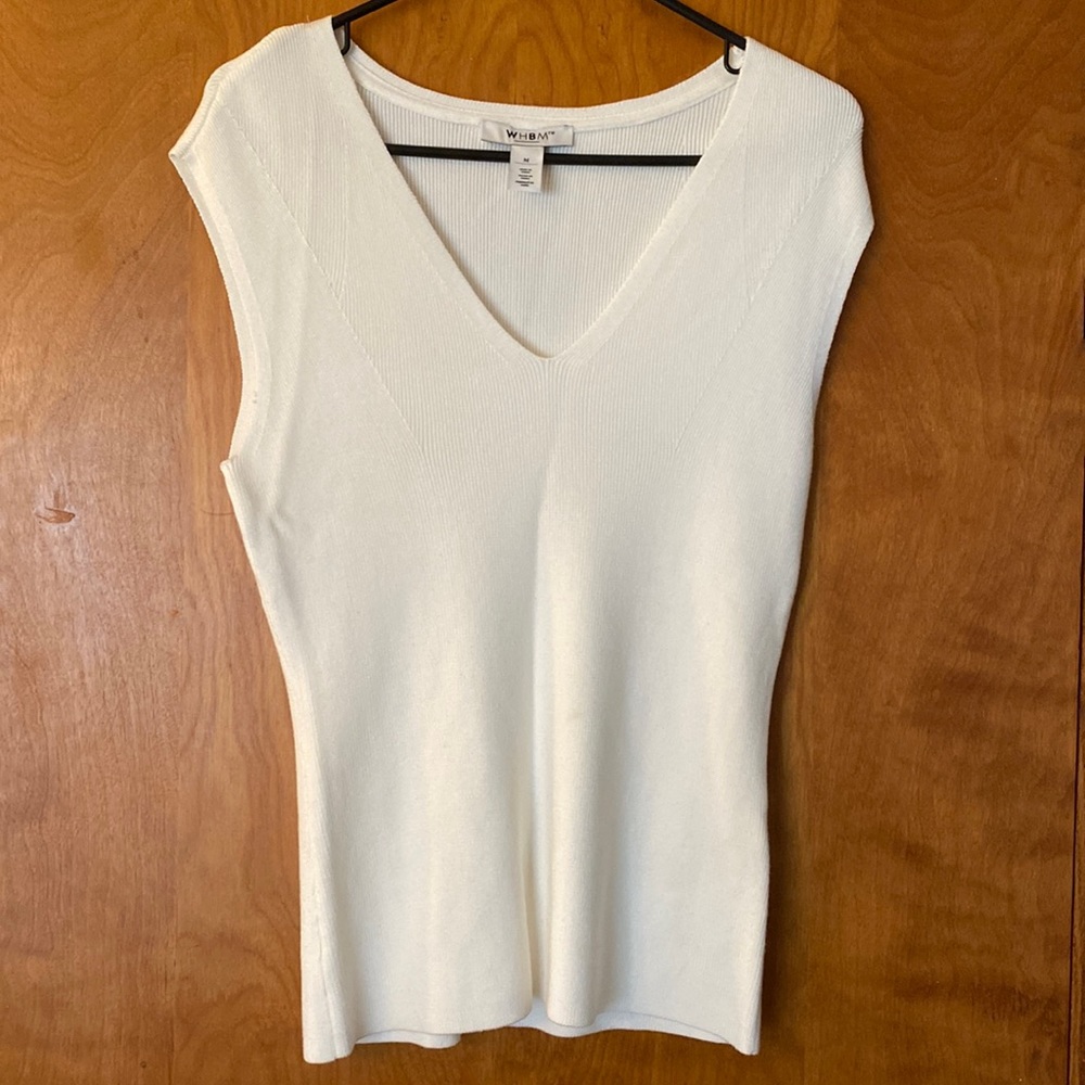 Women’s white v neck sleeveless sweater, size medium